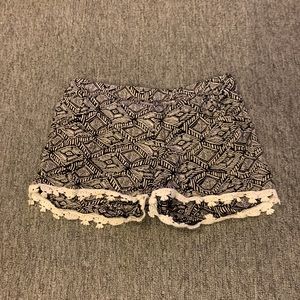 Juniors soft patterned shorts